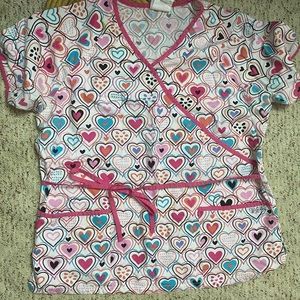 Heart Print Scrub Top Sz XL